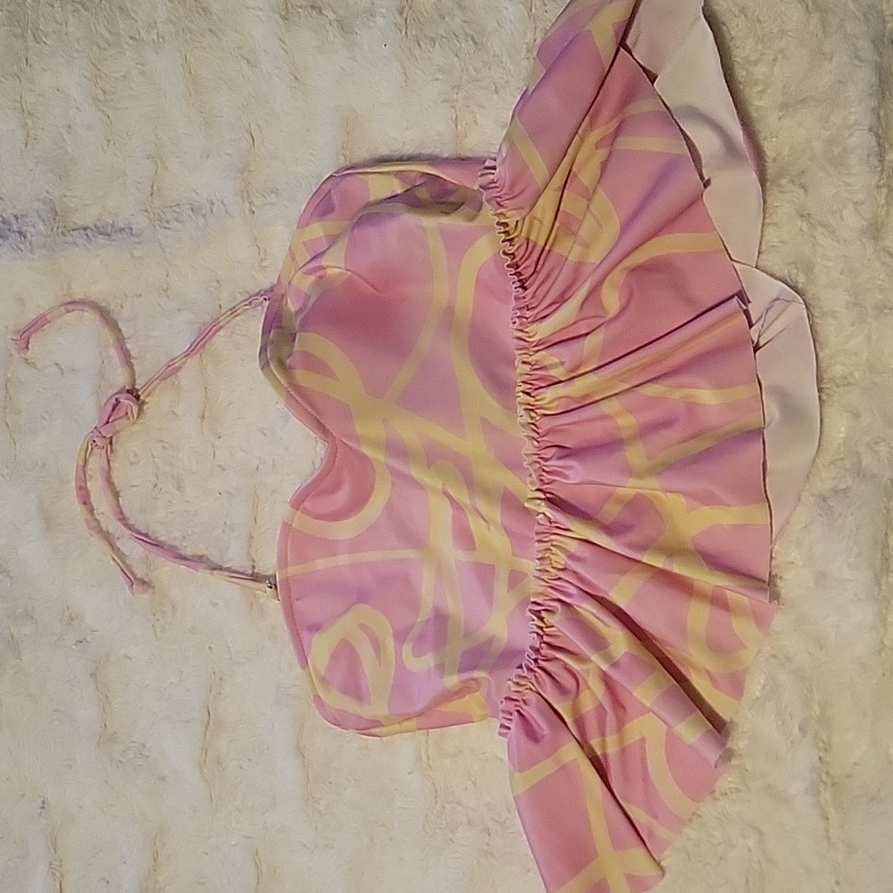 Kortni Jeane swim top size small